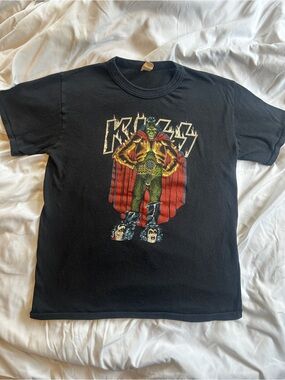 Vintage 80’s KISS Lizard Reptile Gene Simmons Band Tee Single Stitch Bootleg